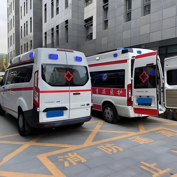 专业救护车出租服务 为患者提供舒适转运体验